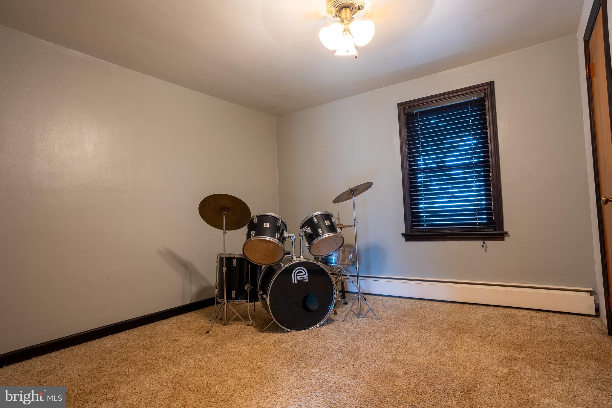 3958 Palmer Ave