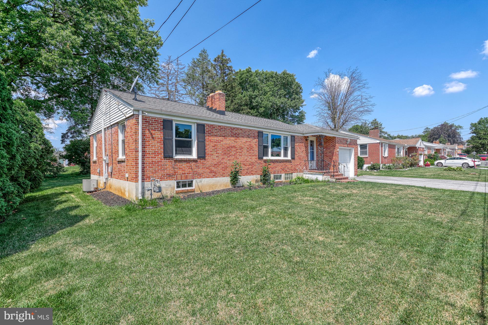2762 Meadowbrook Blvd