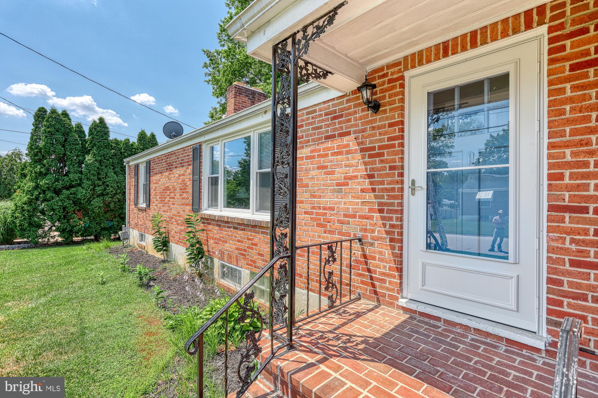 2762 Meadowbrook Blvd