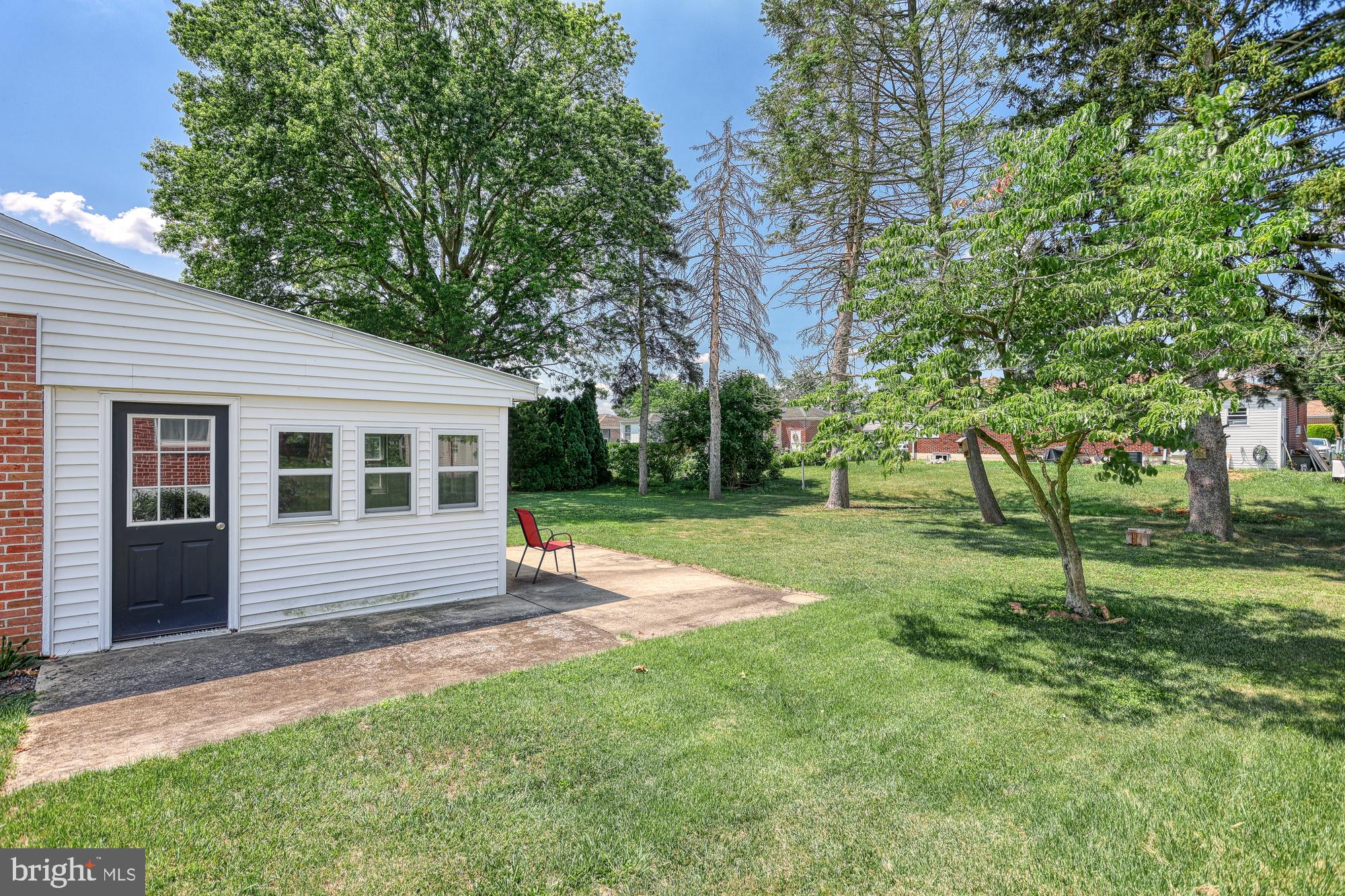 2762 Meadowbrook Blvd