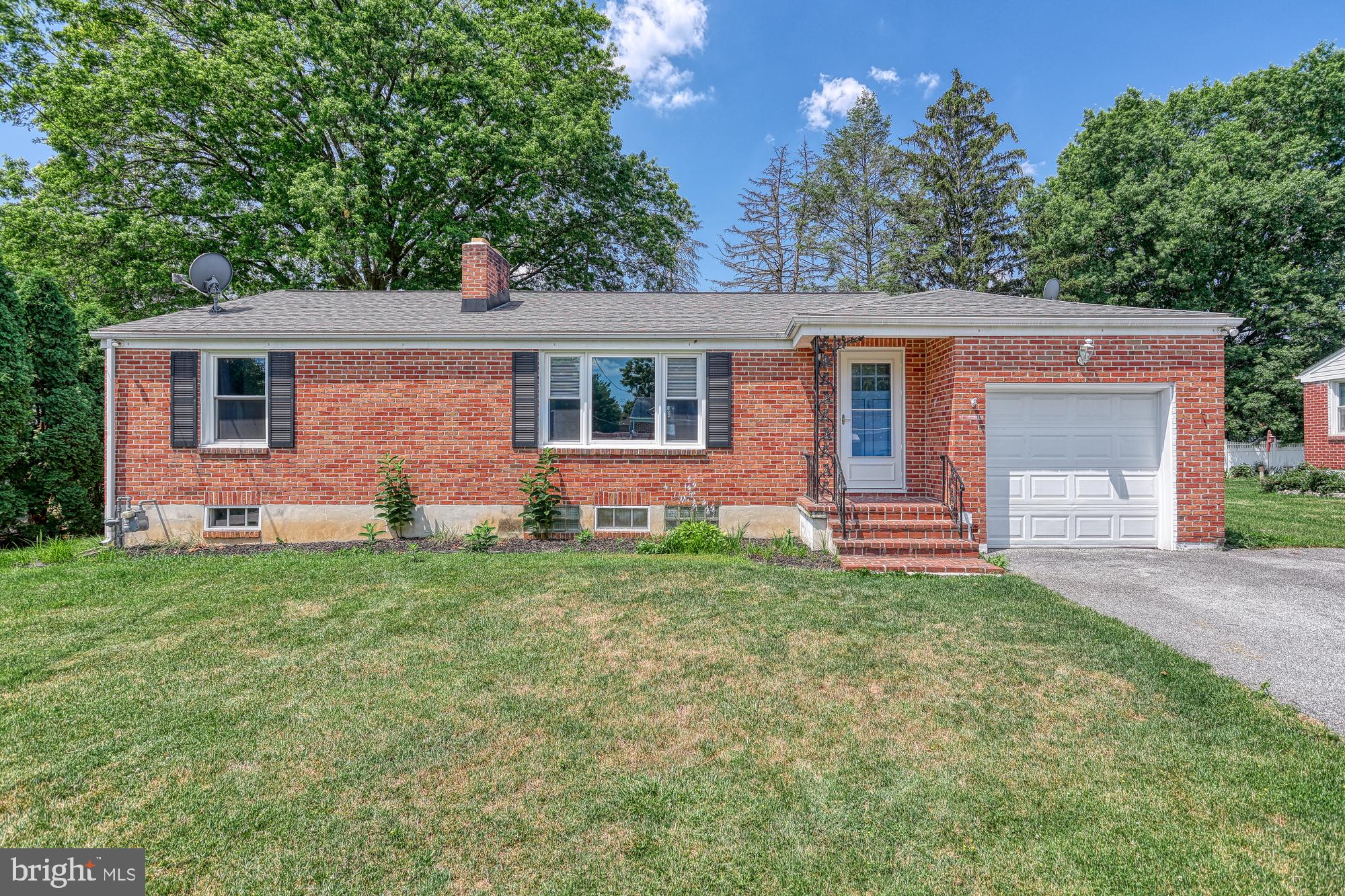 2762 Meadowbrook Blvd