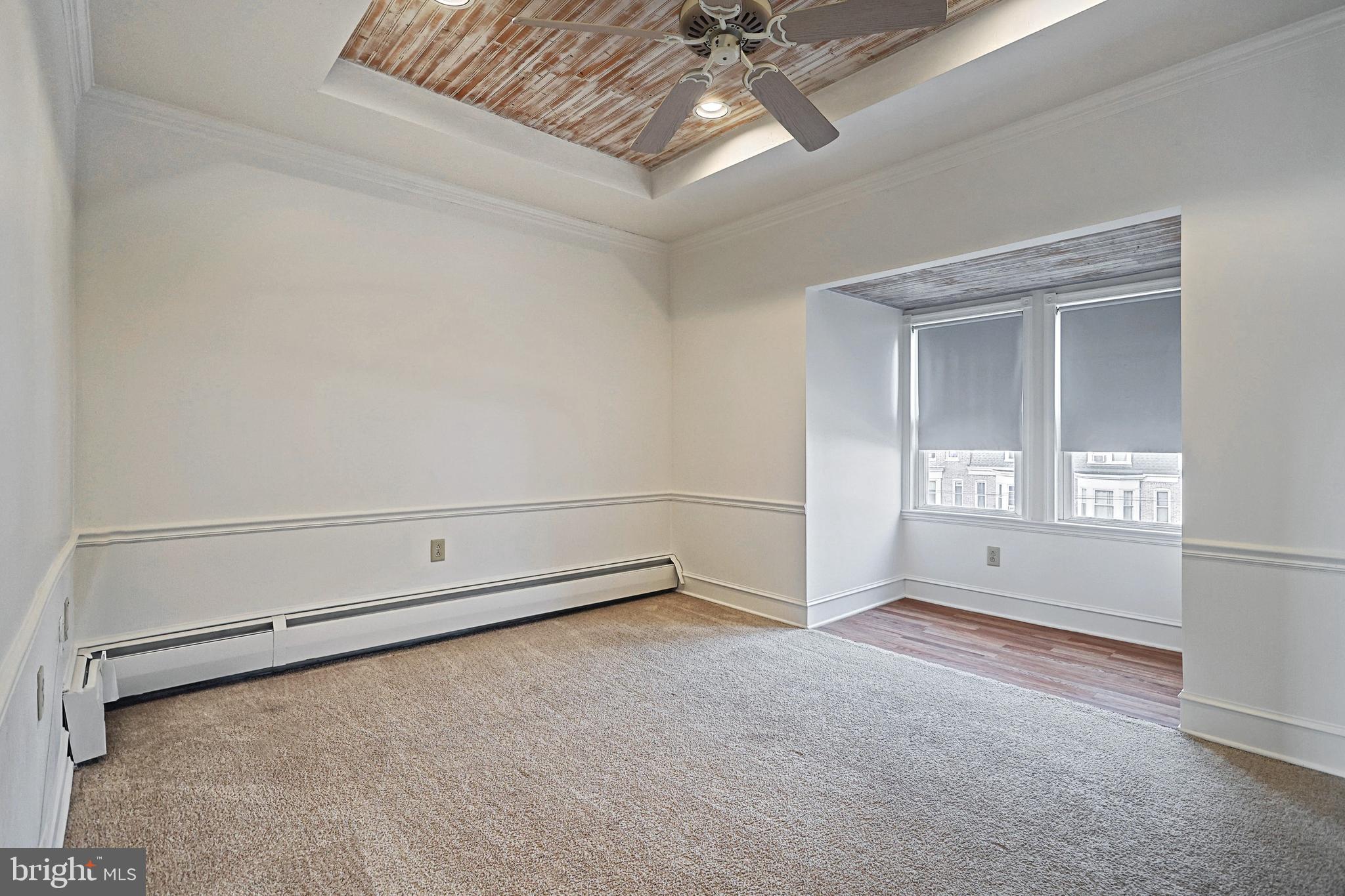 236 W Jackson St