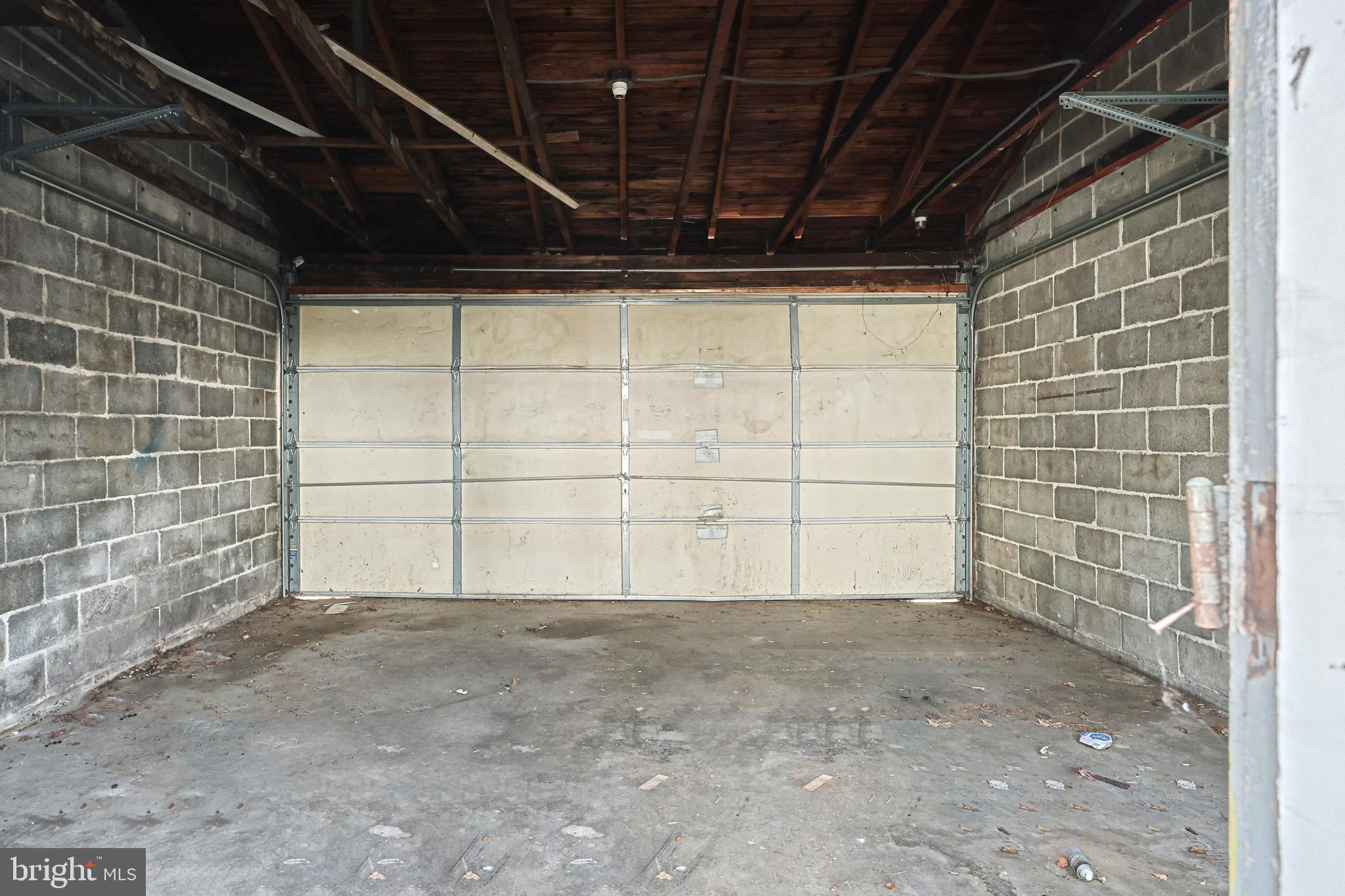 236 W Jackson St