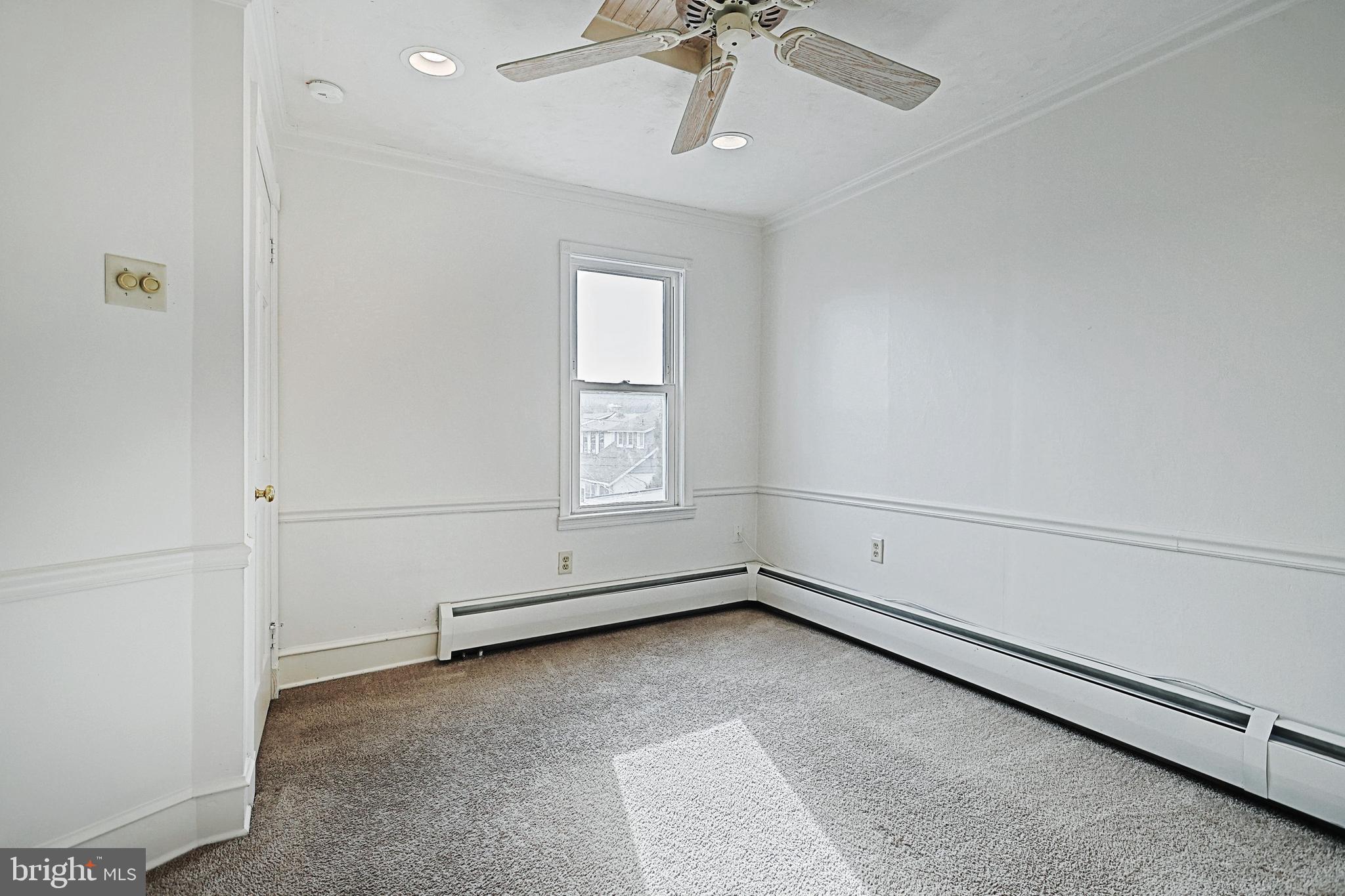 236 W Jackson St