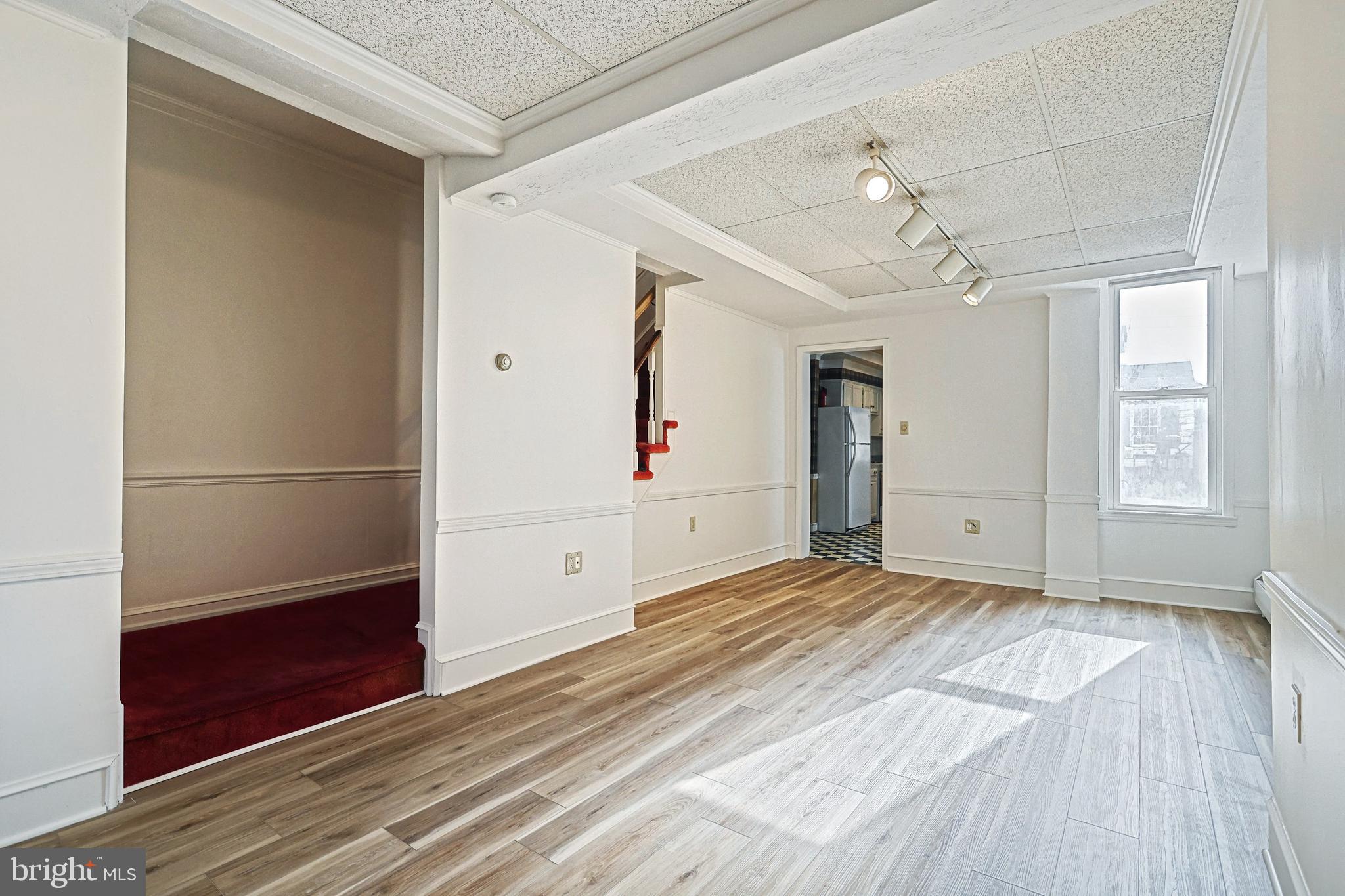 236 W Jackson St