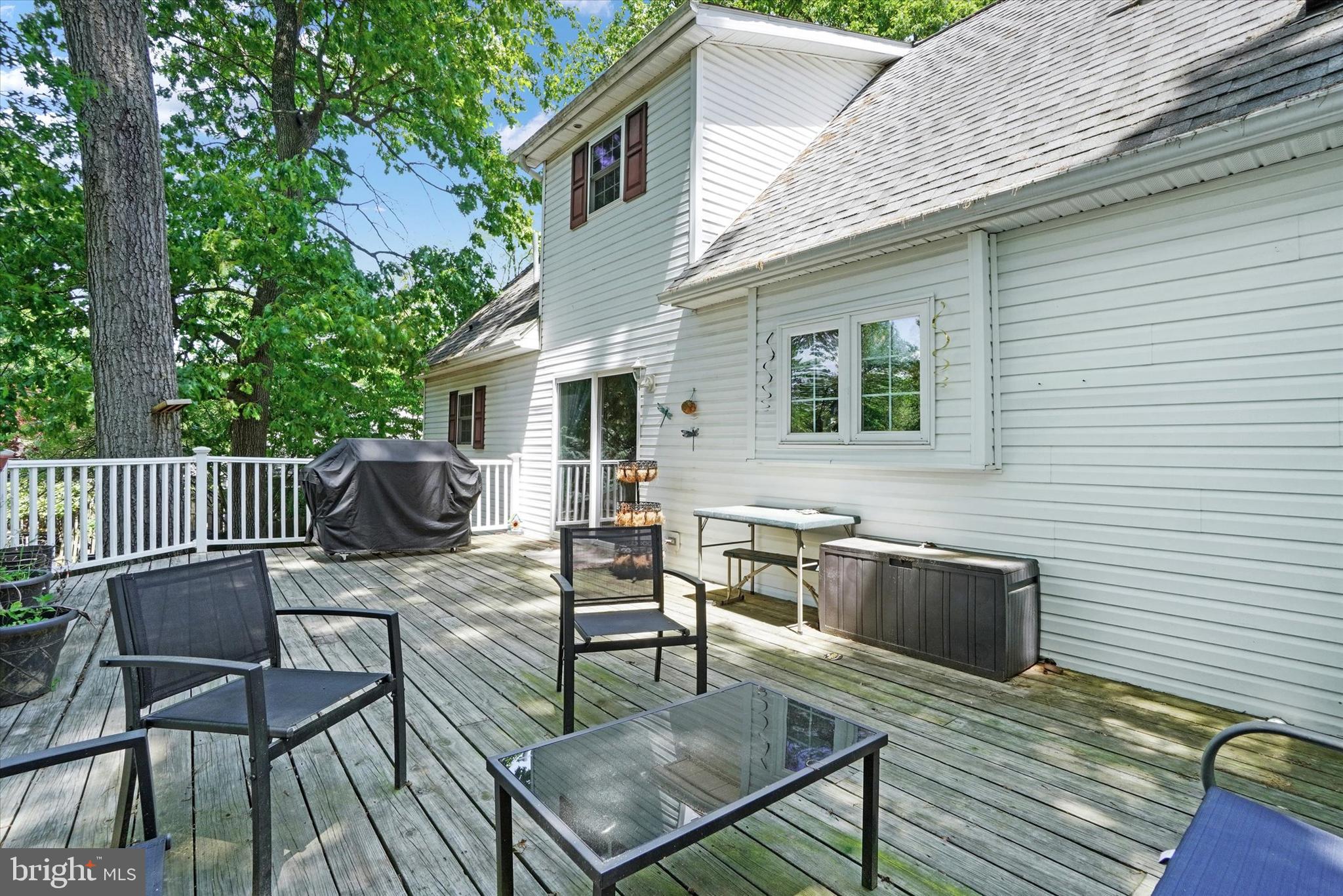 15 Susquehanna Rd