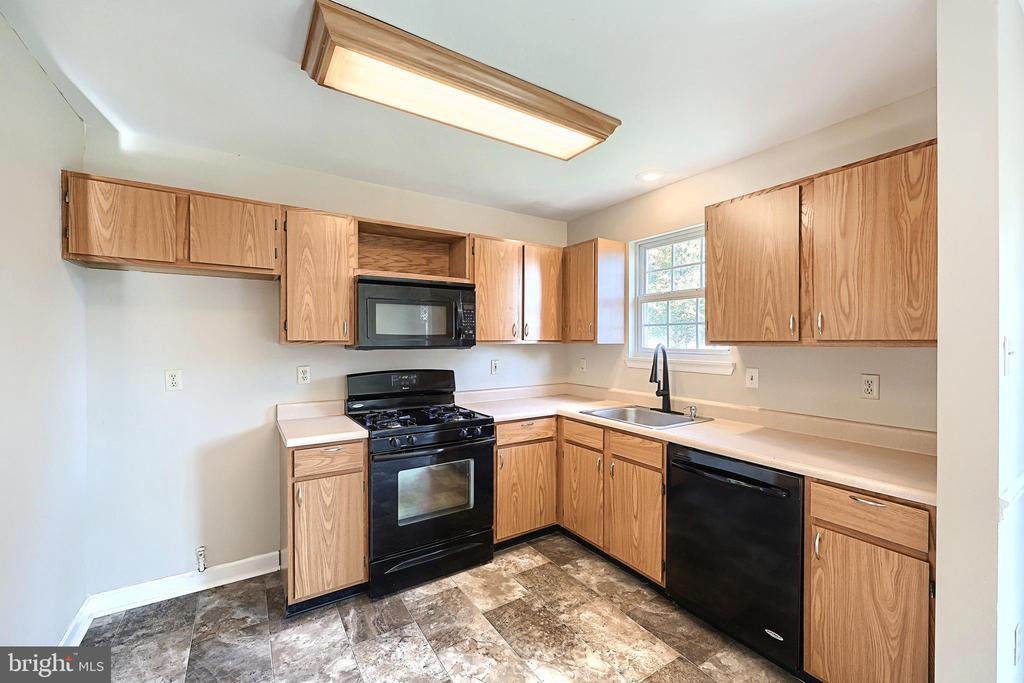 311 Sechrist Flat Rd