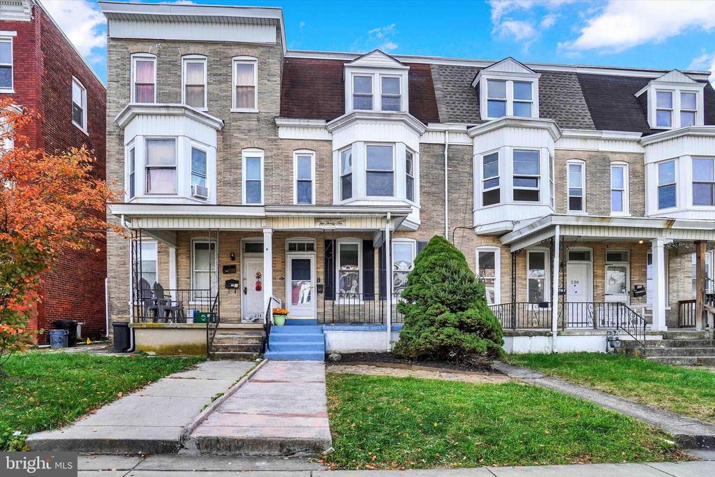 236 W JACKSON STREET