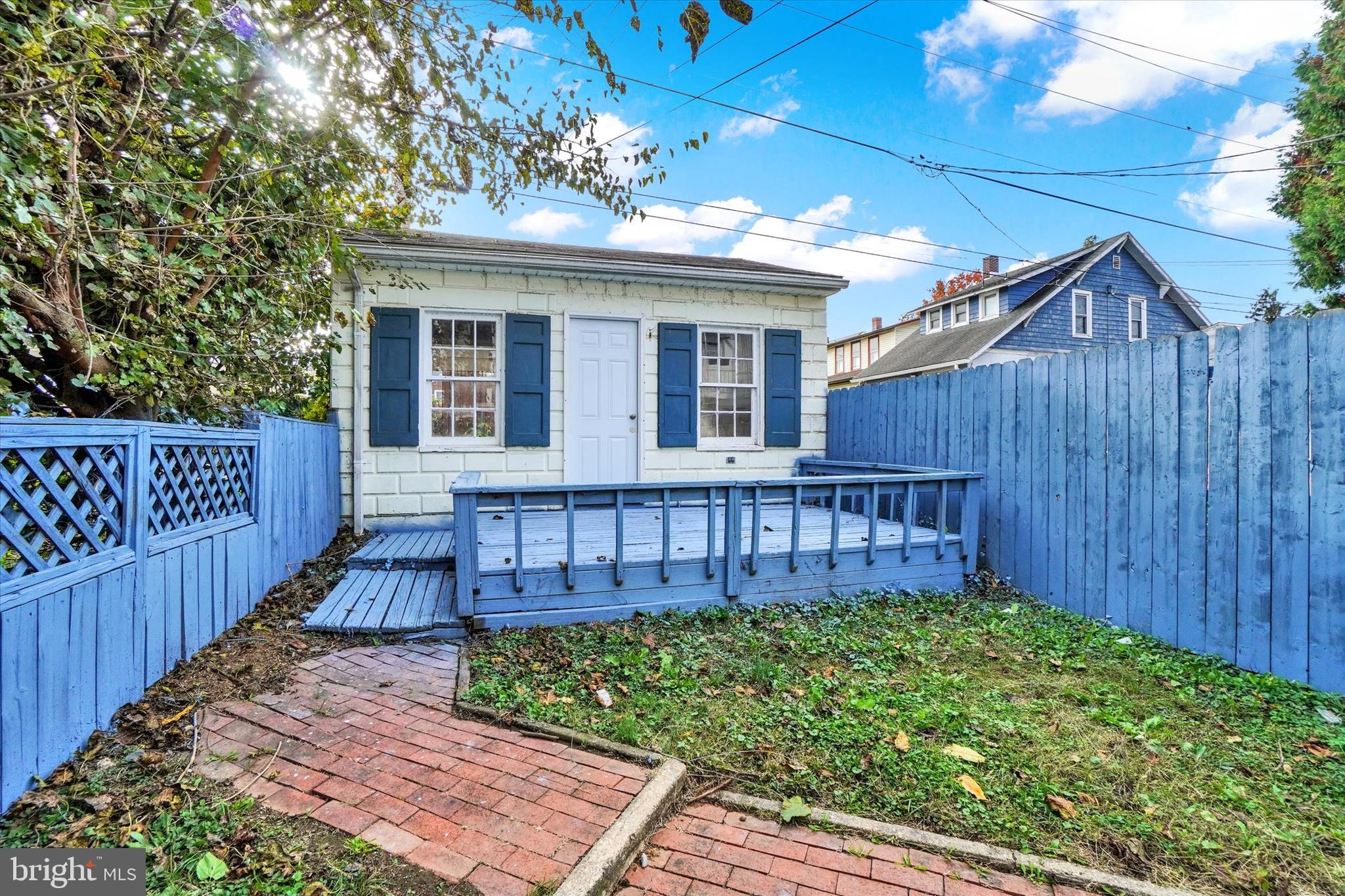 236 W JACKSON STREET