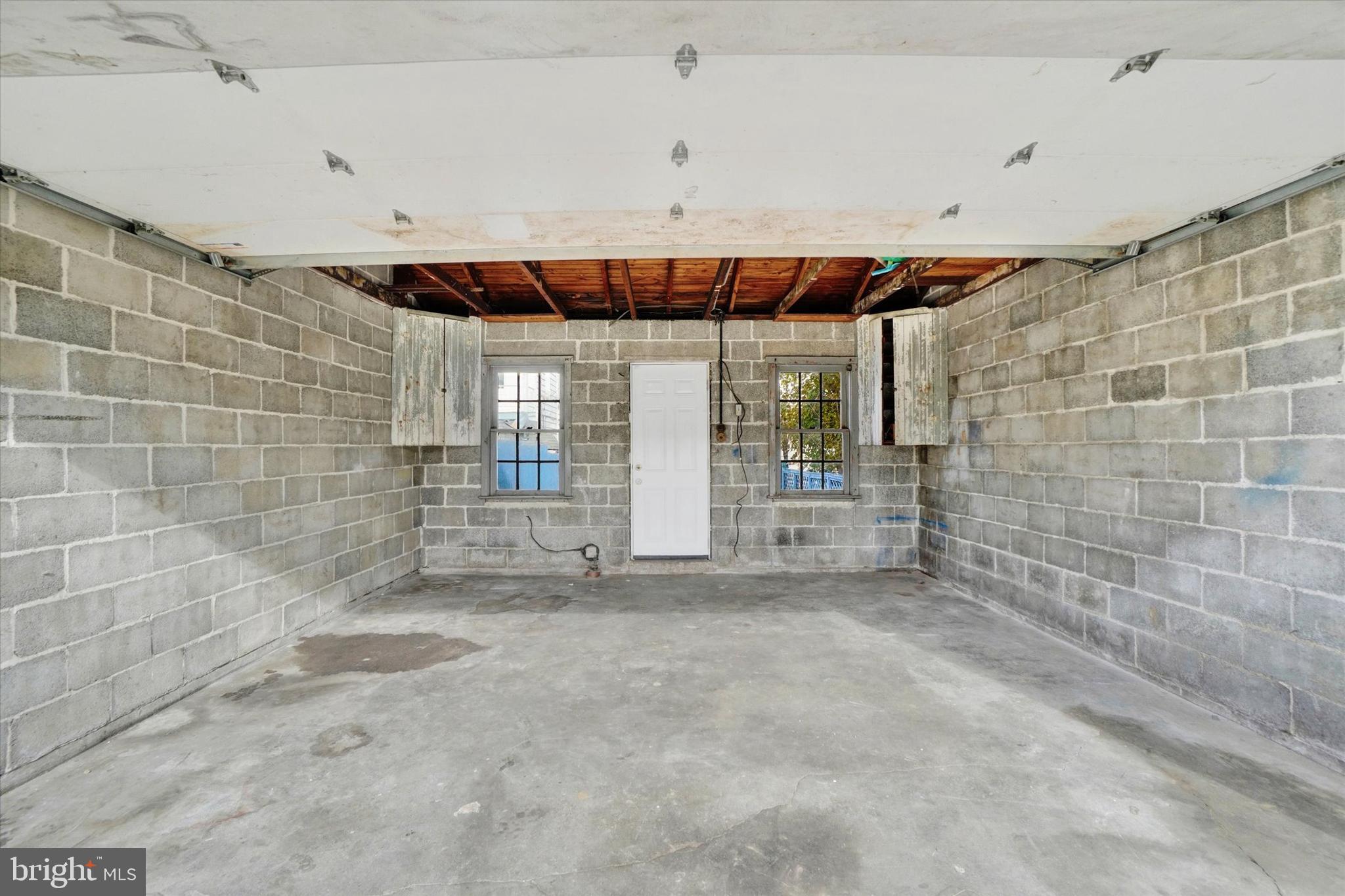 236 W JACKSON STREET