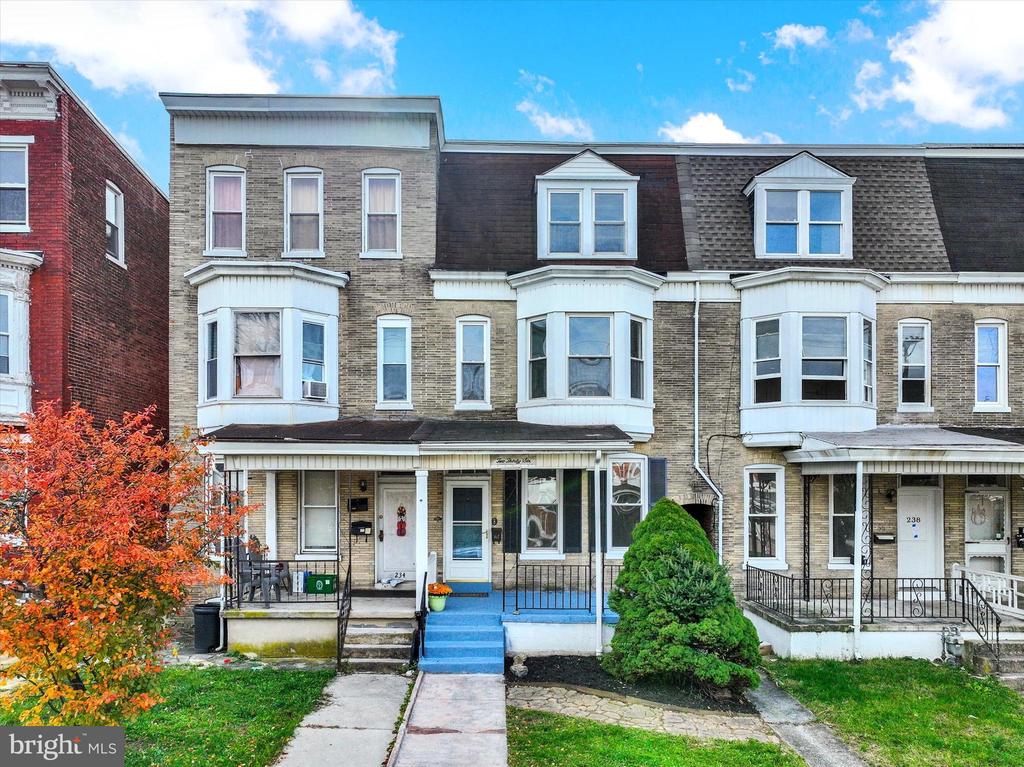 236 W JACKSON STREET