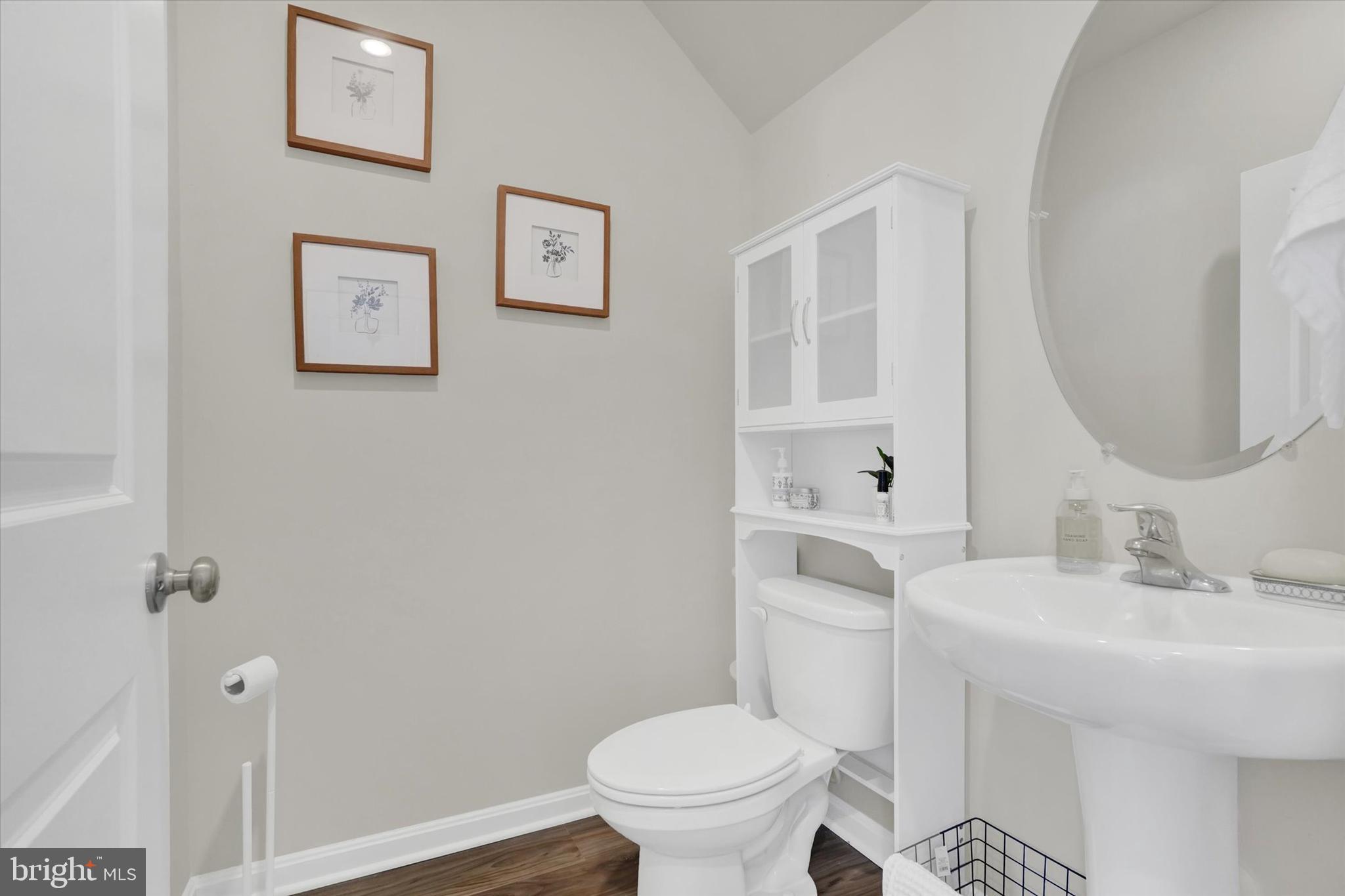 325 LOCUST RUN DRIVE