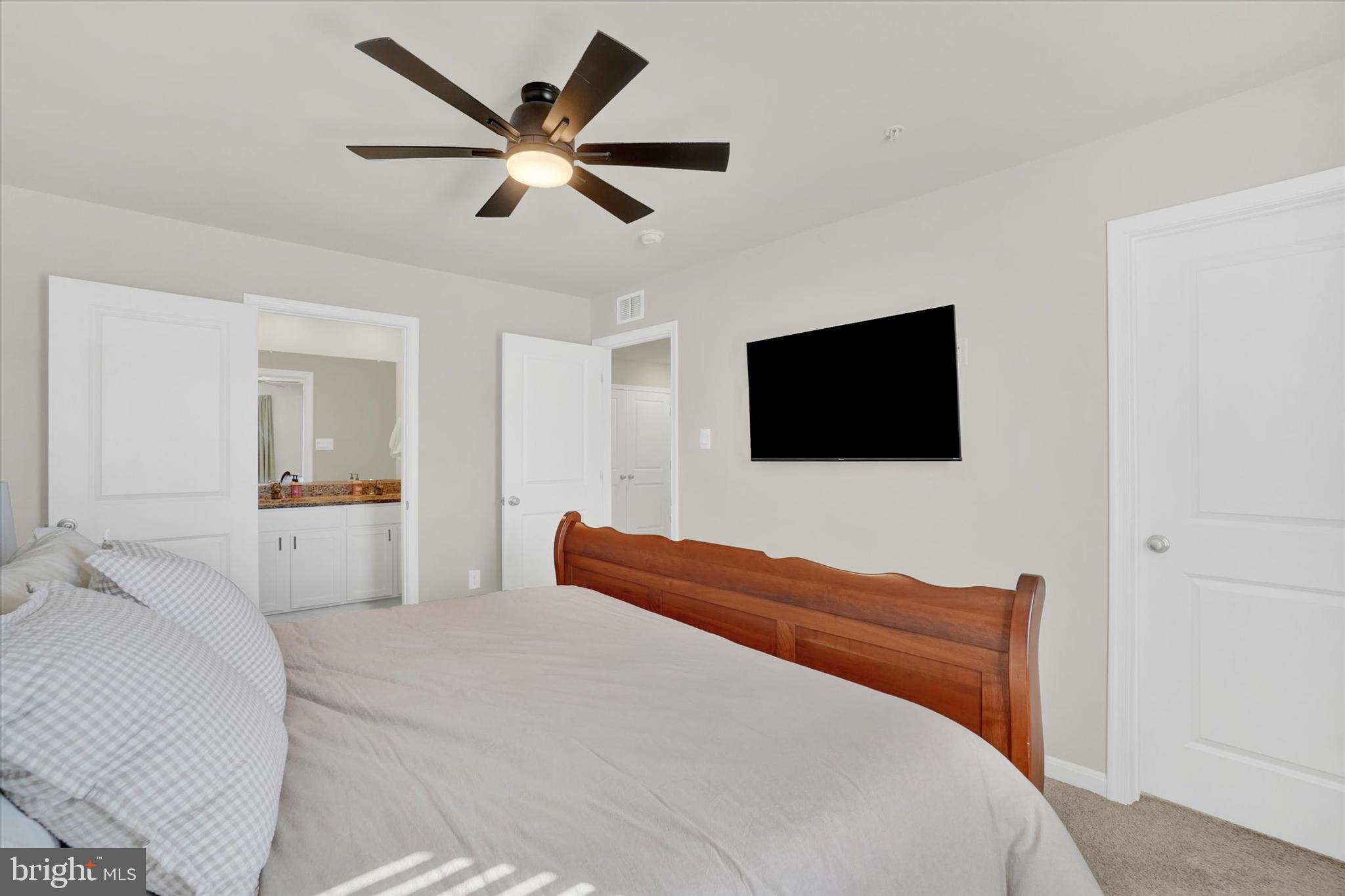 325 LOCUST RUN DRIVE