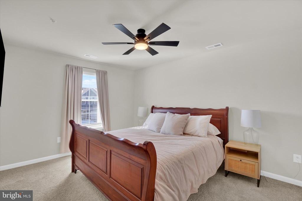 325 LOCUST RUN DRIVE