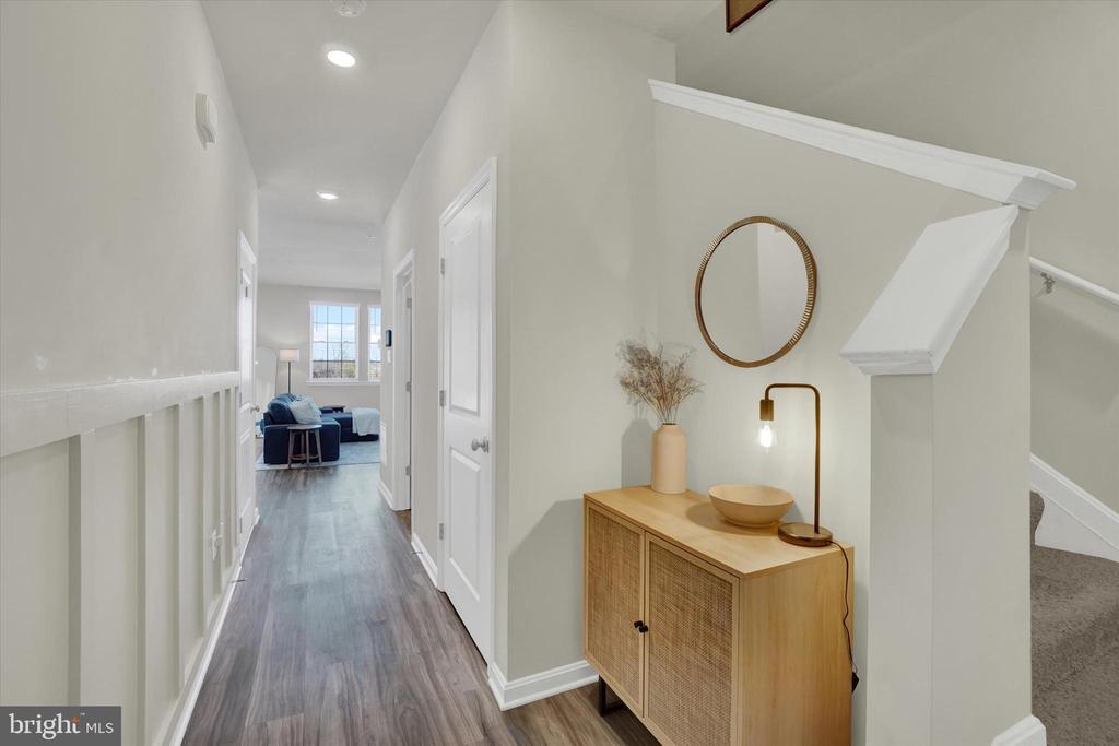 325 LOCUST RUN DRIVE