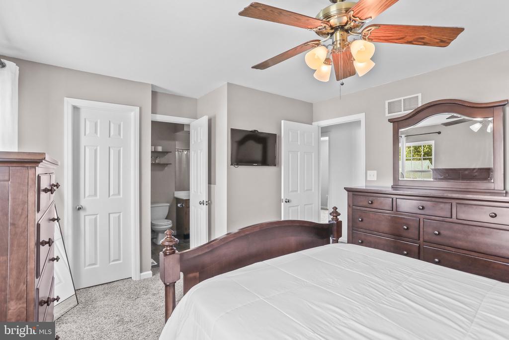3320 NICOLE COURT