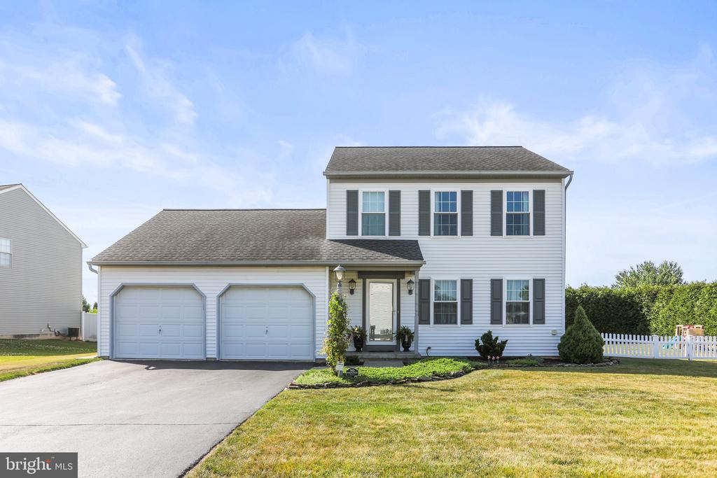 3320 NICOLE COURT