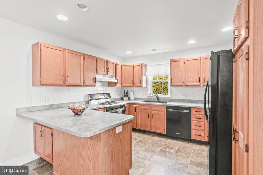 3320 NICOLE COURT