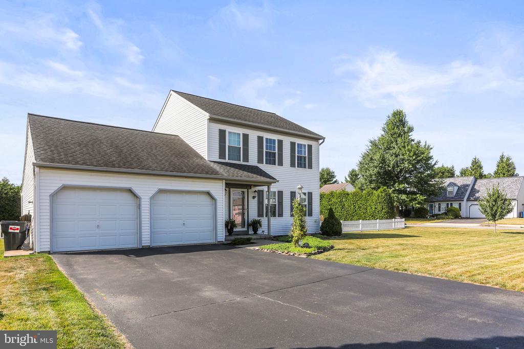 3320 NICOLE COURT
