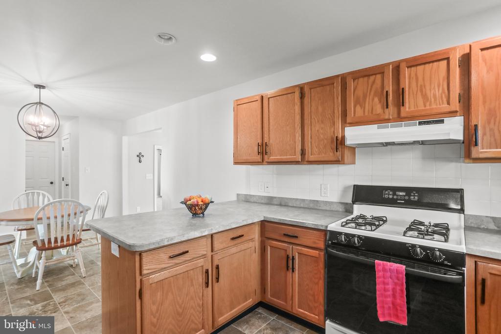 3320 NICOLE COURT