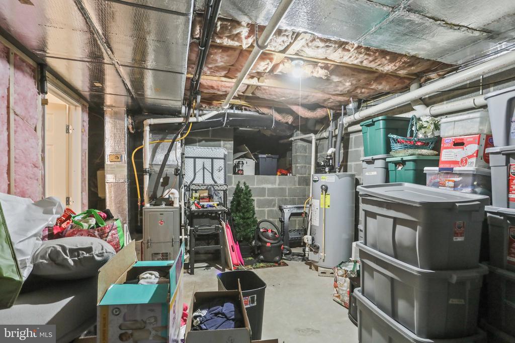 3320 NICOLE COURT