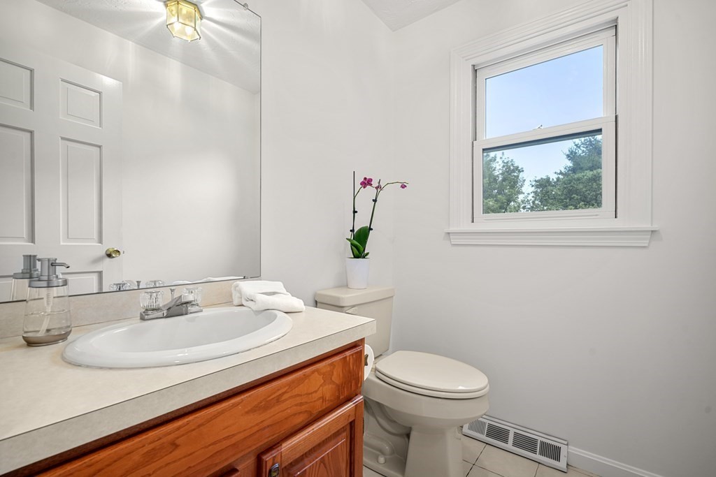 378 Commonwealth Rd