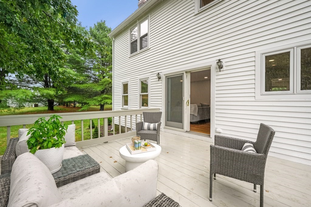 378 Commonwealth Rd