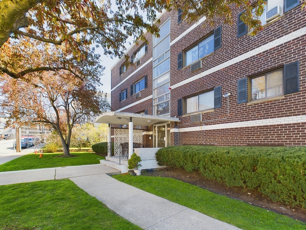 18 Glencoe St # 36