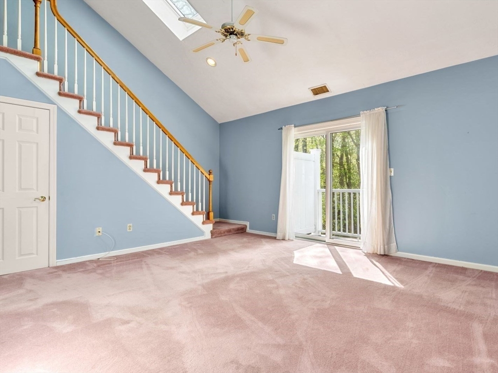 28 Hobart Lane # 28