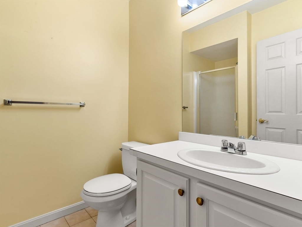 28 Hobart Lane # 28