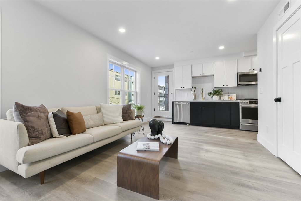 10 Geneva Street # 5