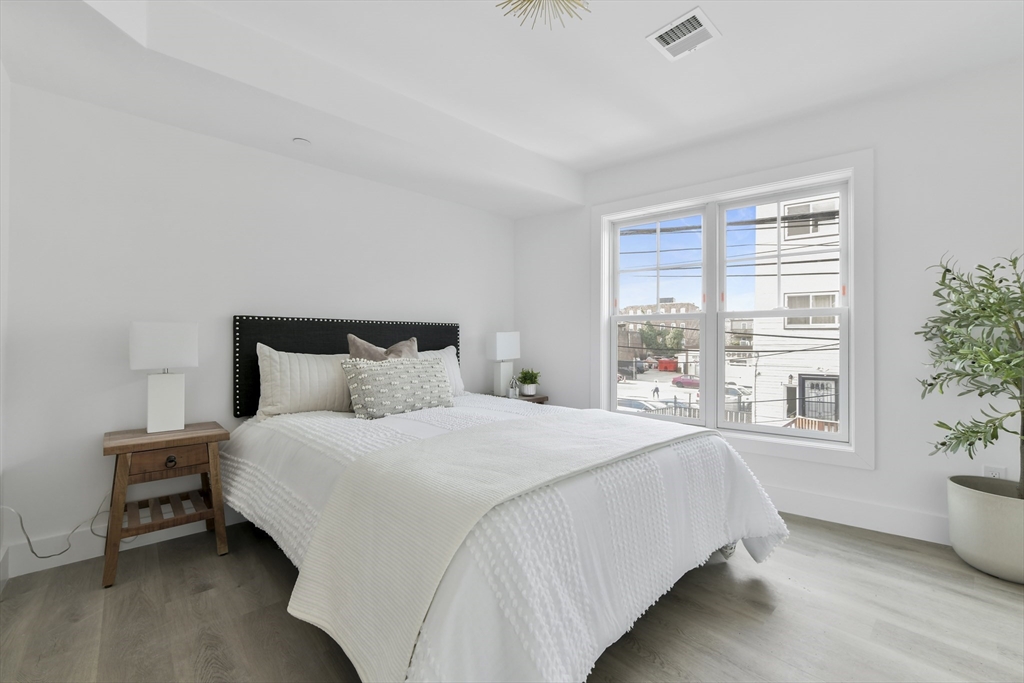 10 Geneva Street # 5