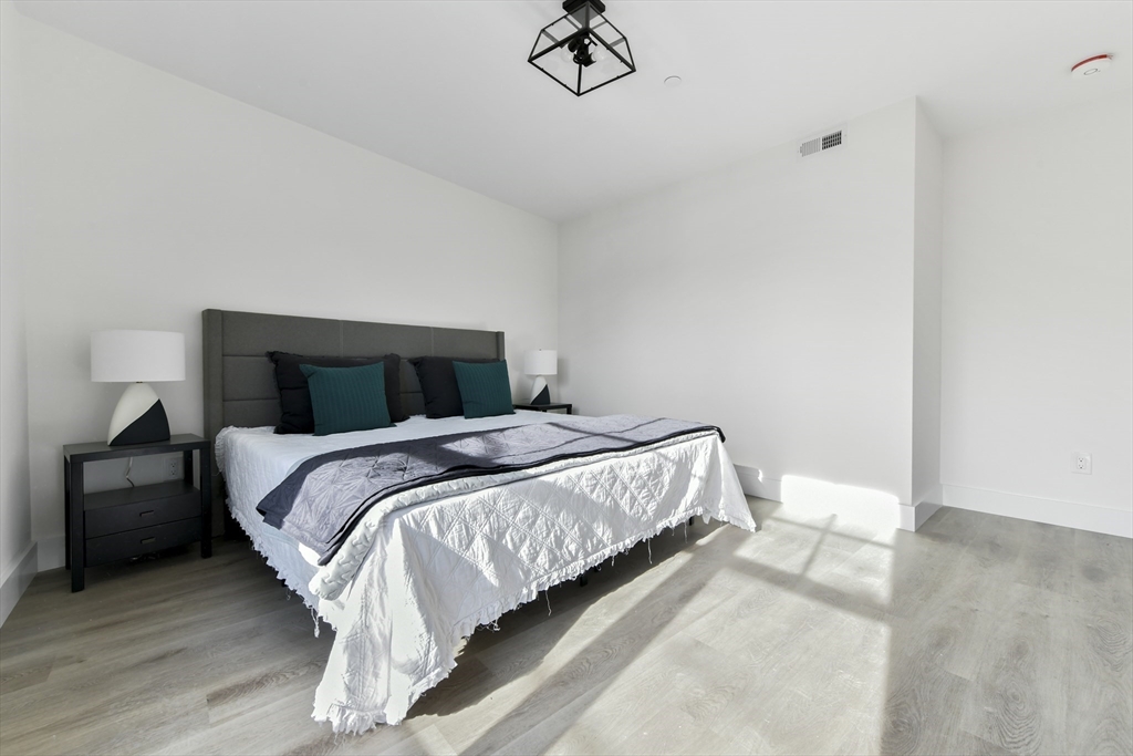 10 Geneva Street # 5