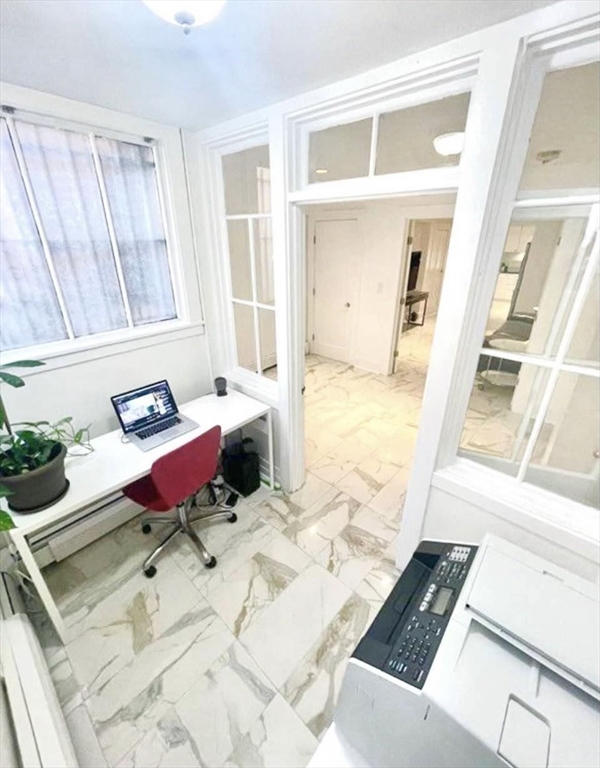 133 Commonwealth Ave # 1