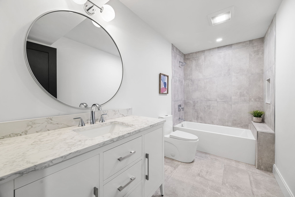85 Oxford St # 1