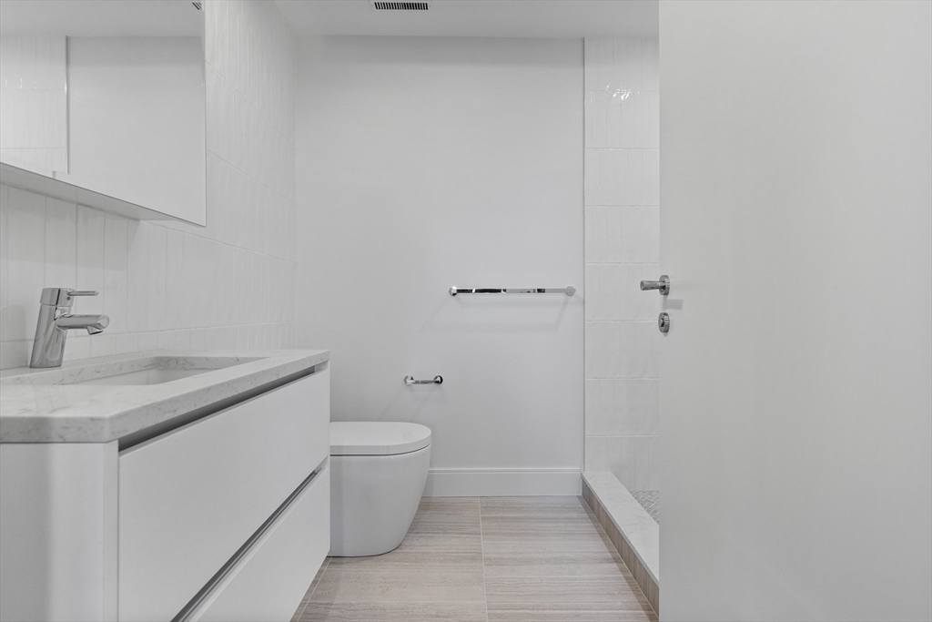 1055 Cambridge Street Unit: 301