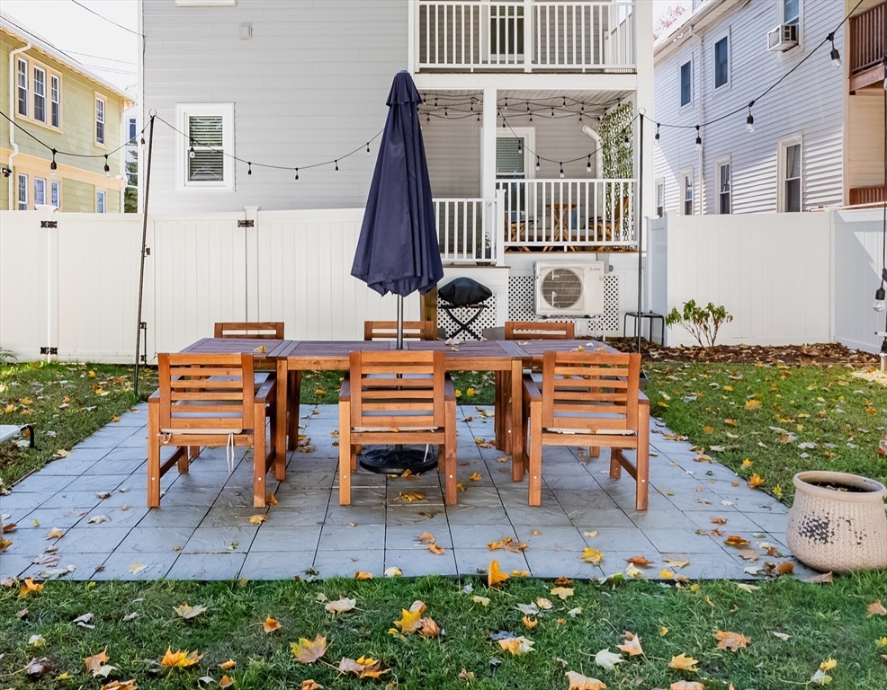 130 Wrentham St # 1