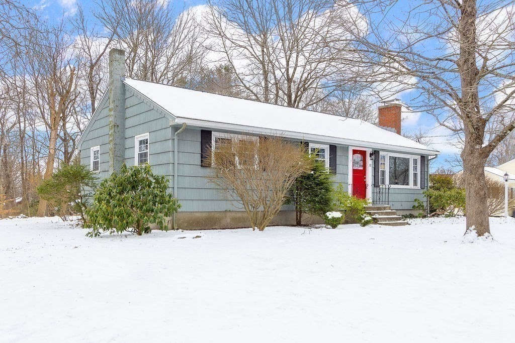 32 Woodside Dr