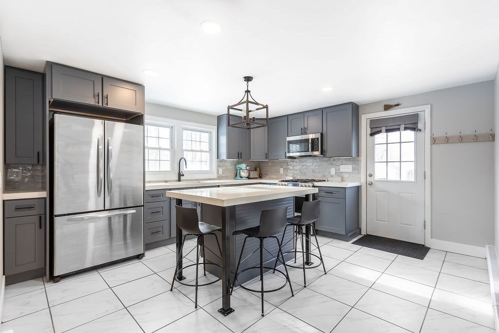 32 Woodside Dr