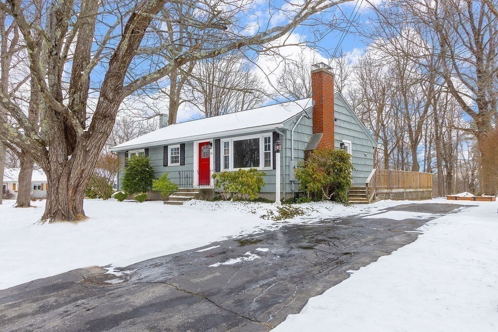 32 Woodside Dr