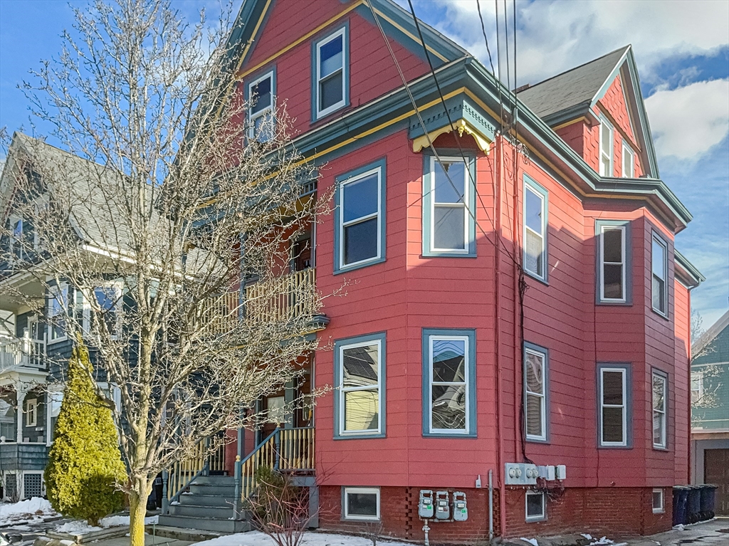 37 Burnside Ave # 37