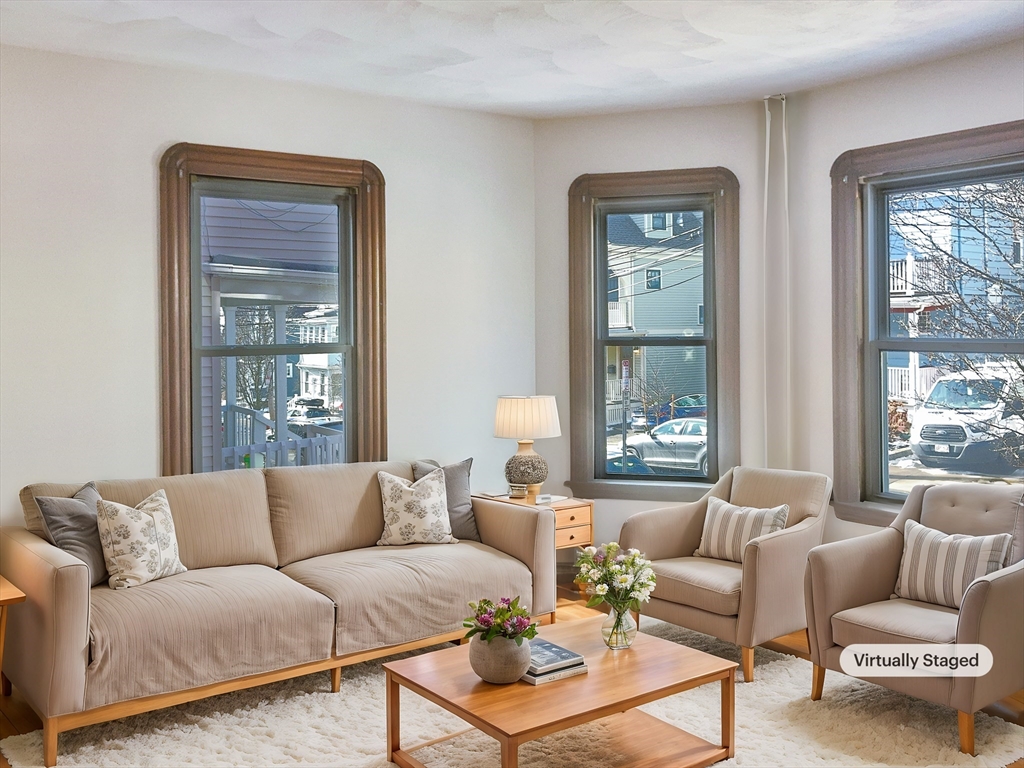 37 Burnside Ave # 37