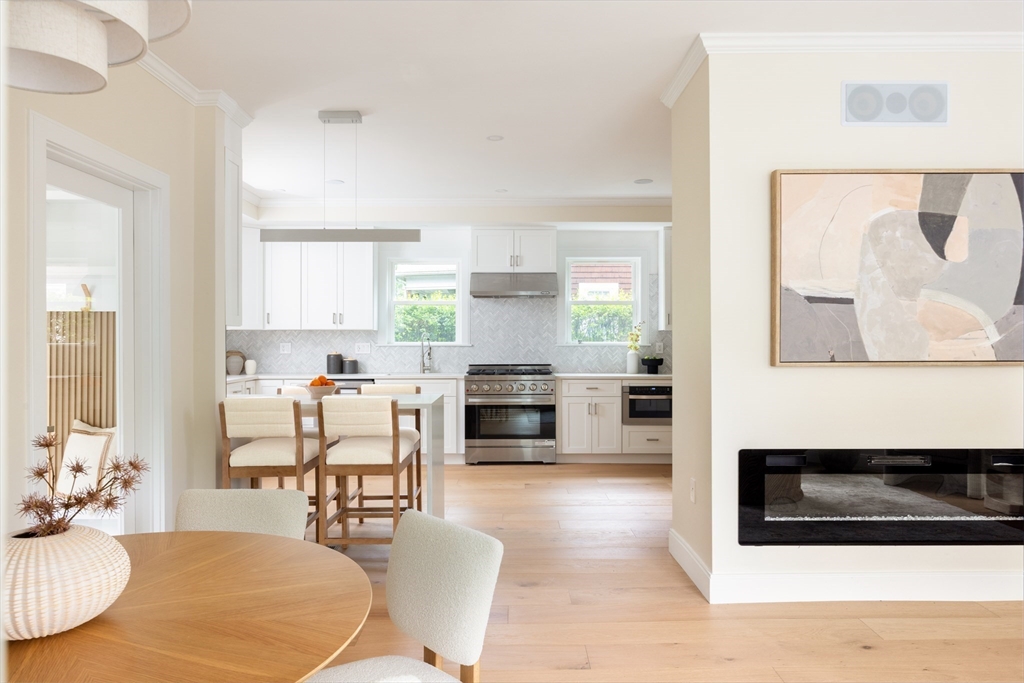 24 Ivory St