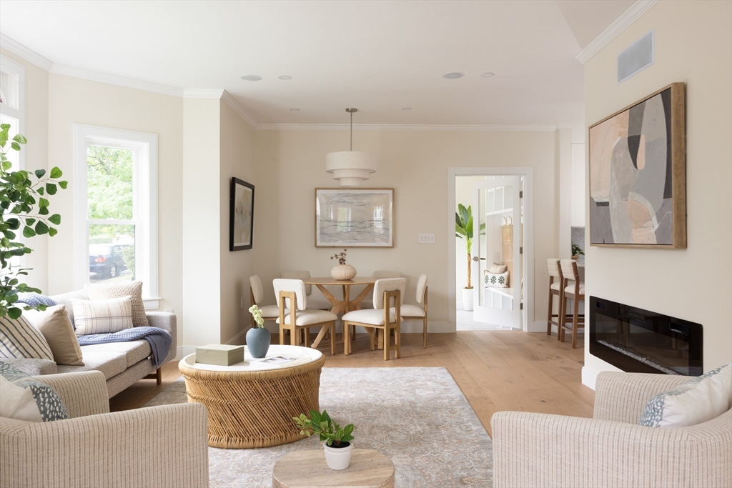 24 Ivory St