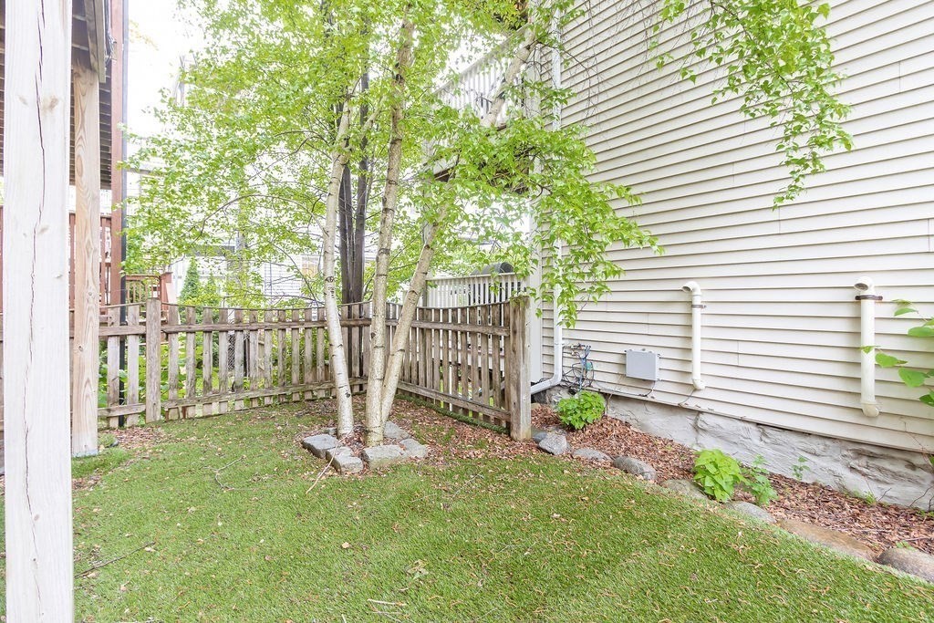 474 E 3rd # 2