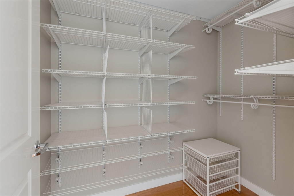 15 Waltham St # B605