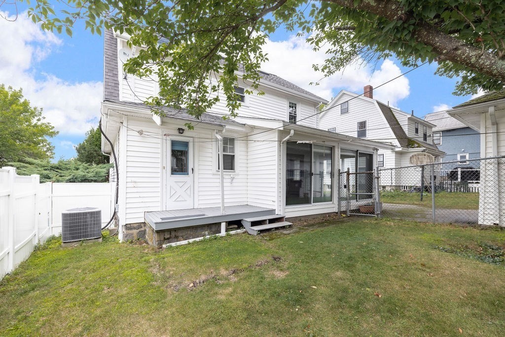100 Russett Road
