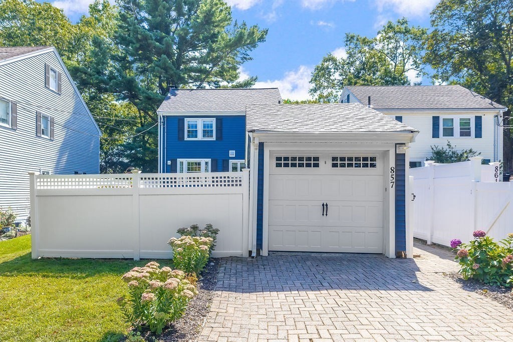 857 Vfw Parkway