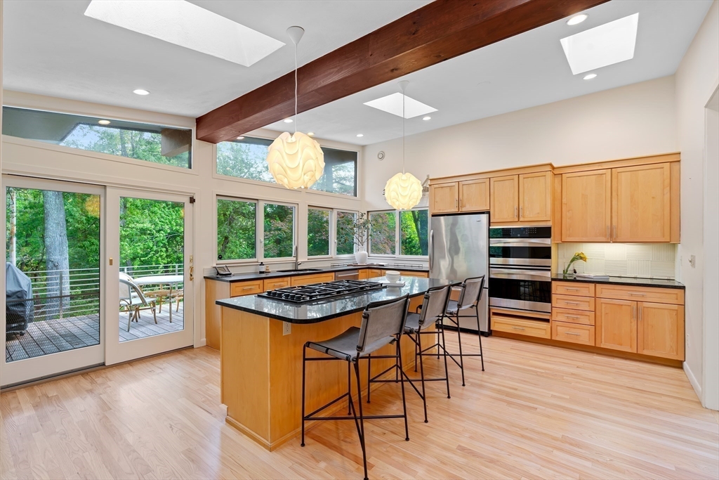 11 White Pine Knoll Rd