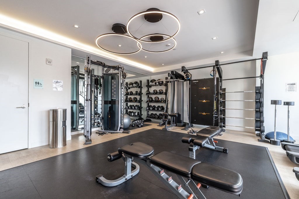 100 Shawmut Ave # 807